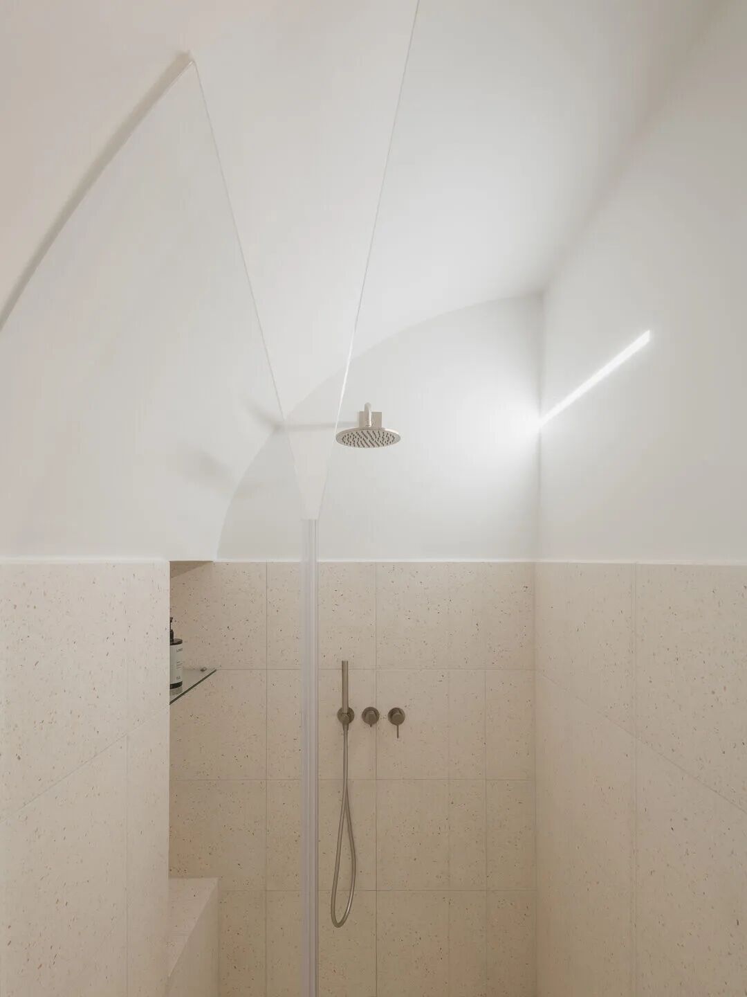 Barão Sabrosa Apartment（巴罗・萨布罗萨公寓）丨葡萄牙里斯本丨AURORA arquitectos-29