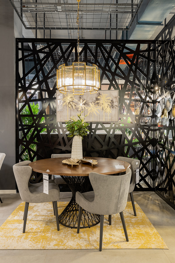 陈列室英菲尼迪丨罗马尼亚布加勒斯特丨PureMess Design-5