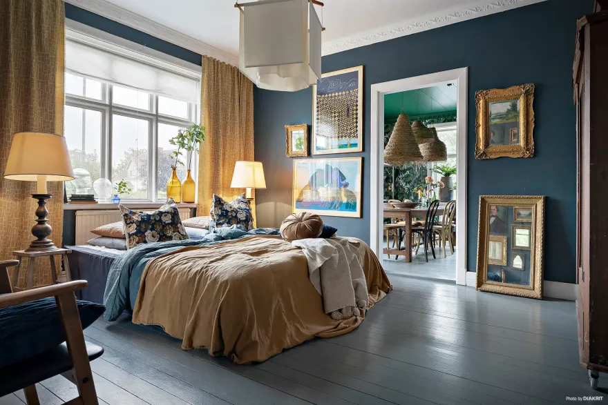 色彩斑斓的百年之家 | 独特的波希米亚风格室内设计-15