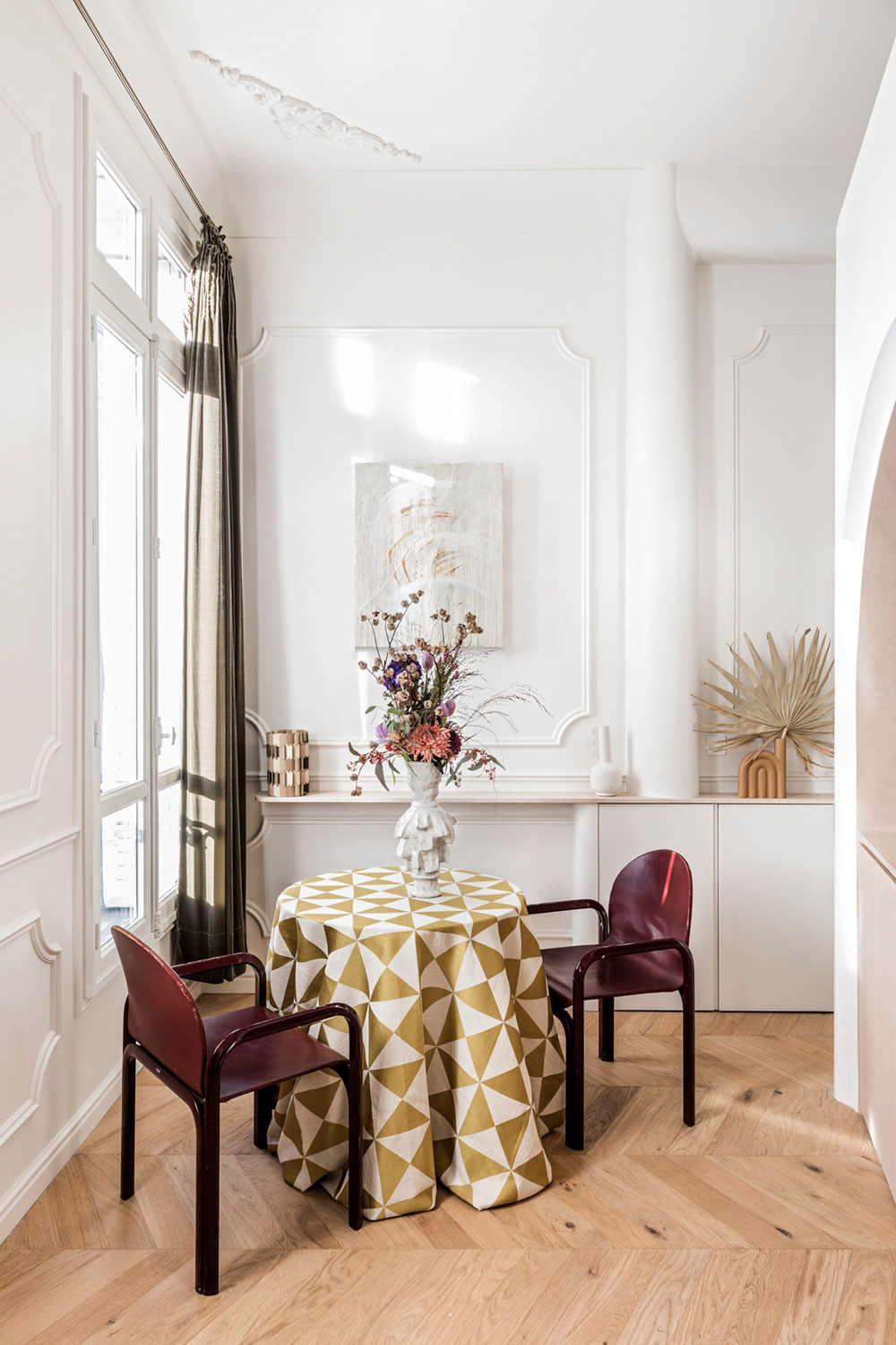 巴黎 30㎡彩色小巧公寓设计-4