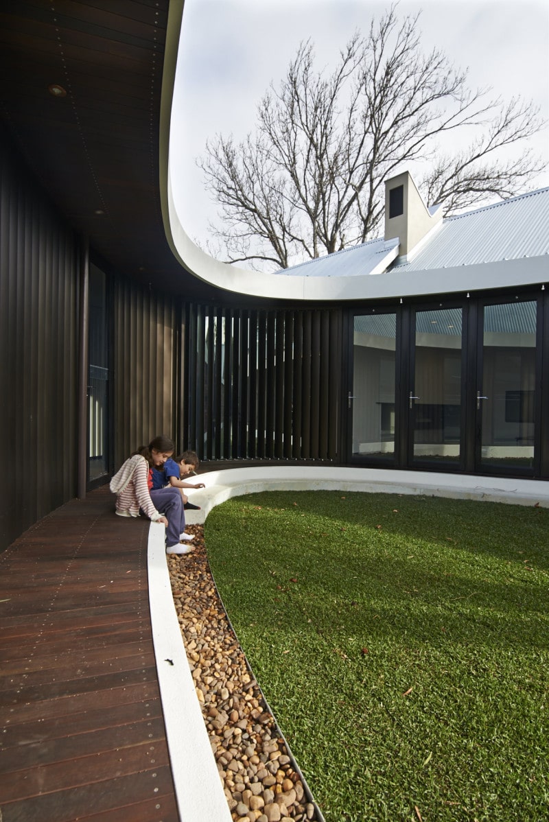 The Subiaco Oval Courtyard Luigi Rosselli Architects-7