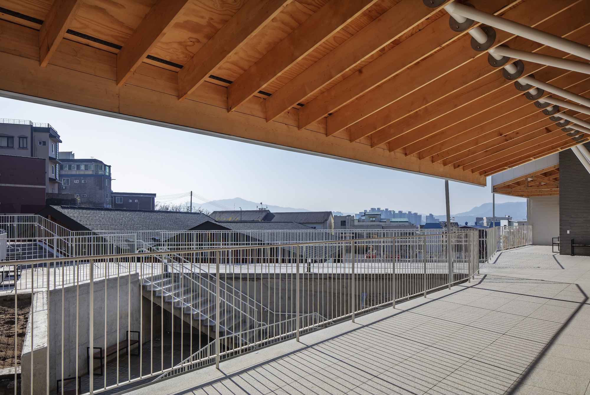 Gyodong 社区中心丨韩国春川市丨studiothewon-14