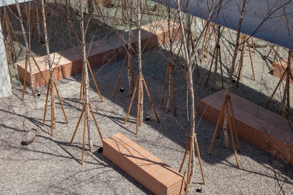 现代工业风 | 300 平米大型咖啡厅设计-19