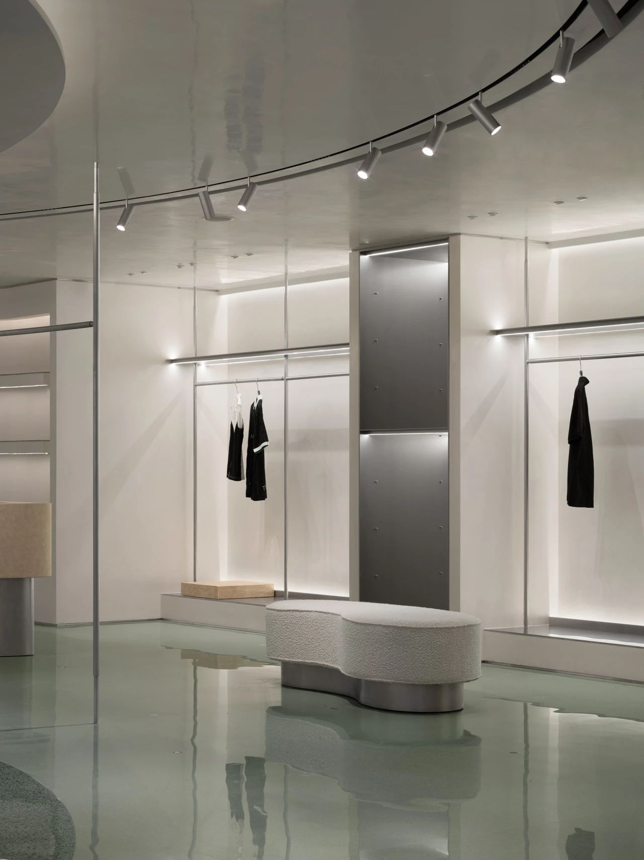 Mark  Lona北京国贸旗舰店丨中国北京丨STUDIO 4,301-17