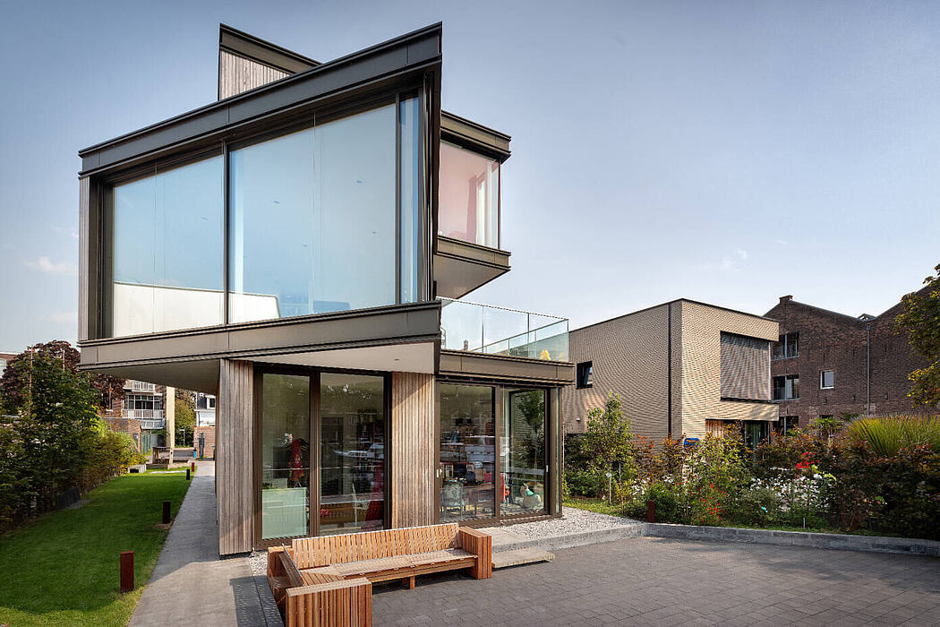 史基达姆城中心“动态绿意”别墅-8