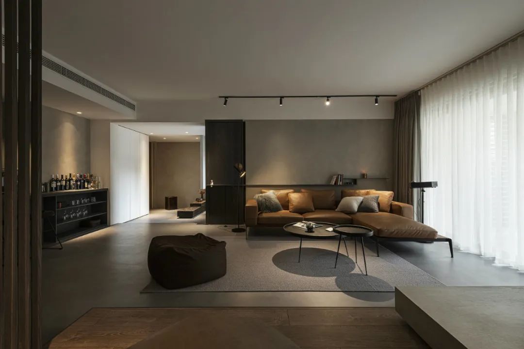 焦糖木肌理,构建内敛沉静的居家空间-15