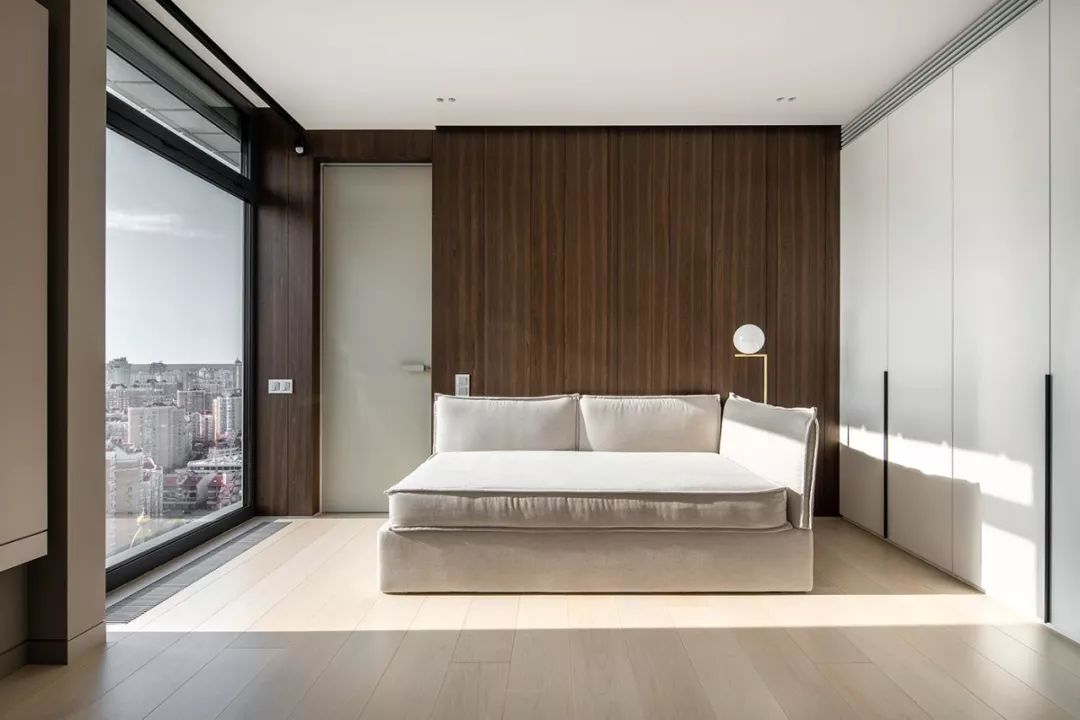 MONO architects 打造顶层公寓,诠释自由空间与光线之美-61