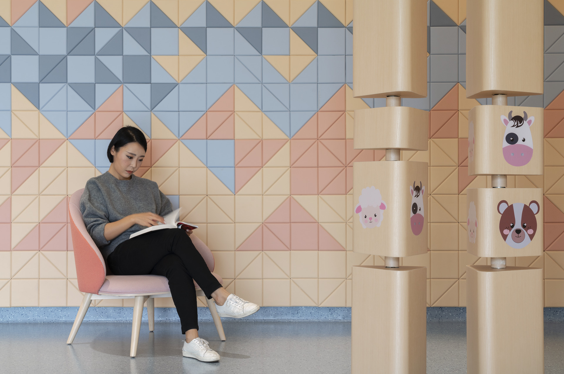 Chengdu Angel Maternity Clinic | Woods Bagot-7