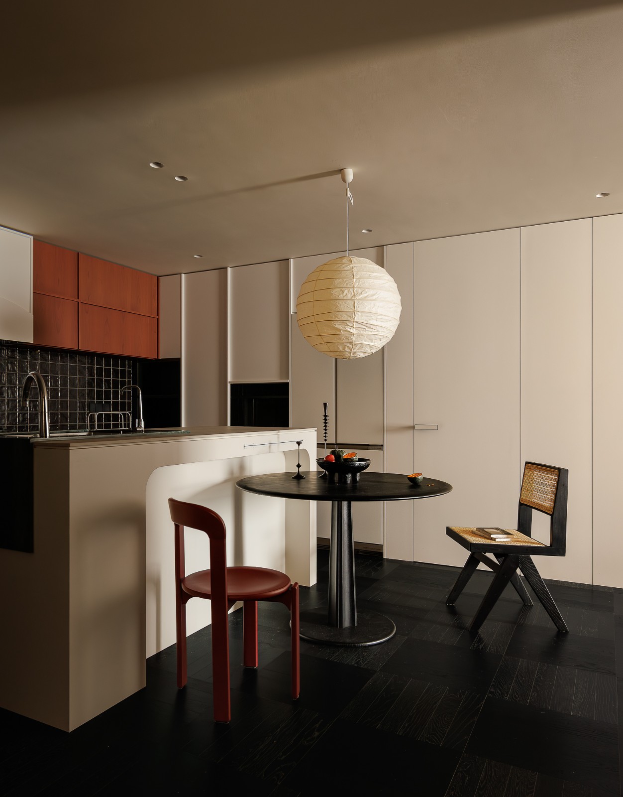 东方气韵遇上复古色彩,铺展松弛仪式感空间丨HURR赫设计-29