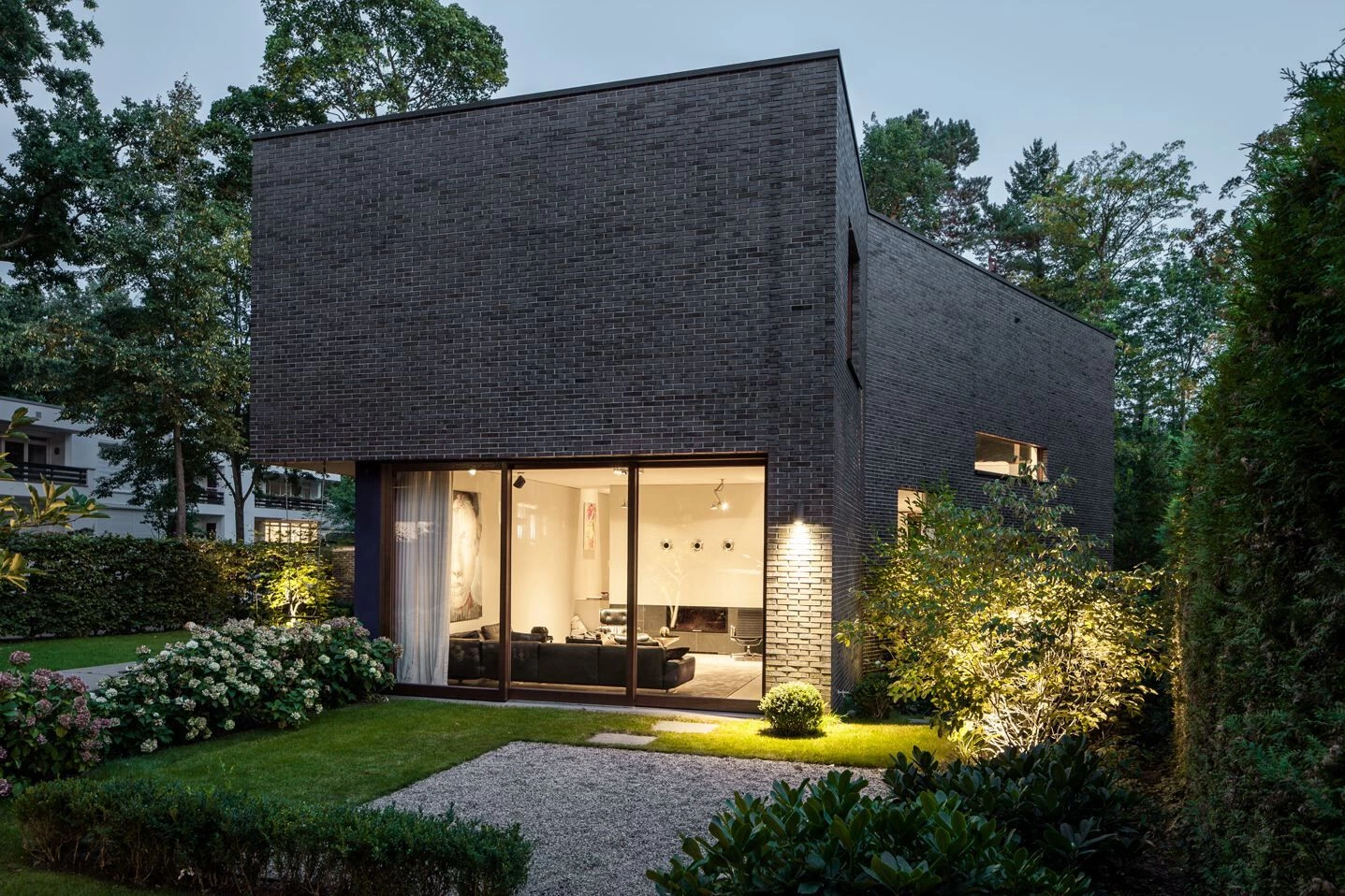 柏林瓦恩湖简约住宅设计丨德国柏林丨Gnädinger Architects-17