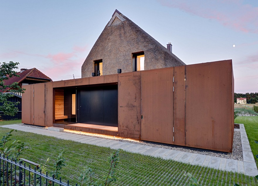 德国普雷罗度假屋 现代茅草屋诠释-12