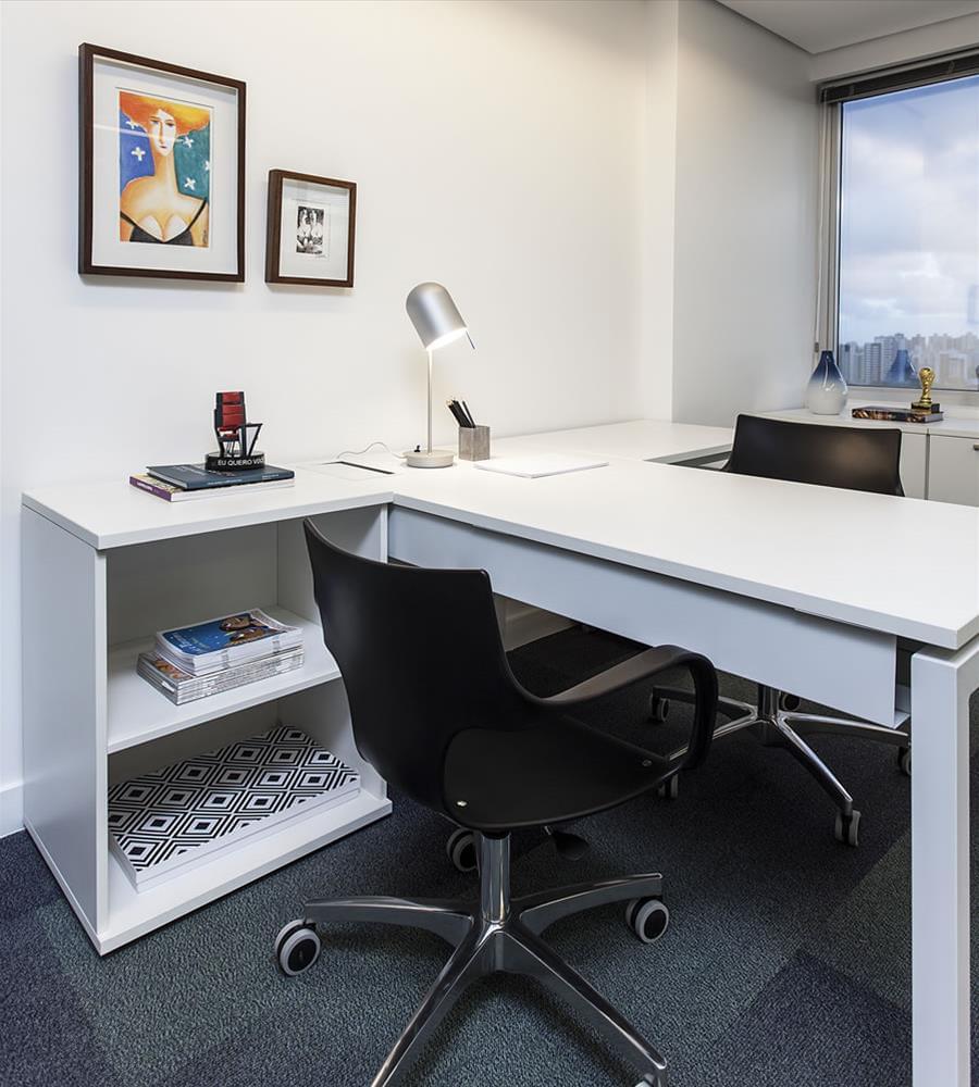 巴西 Candyall 娱乐公司办公室设计 | 木质与玻璃的完美融合-9