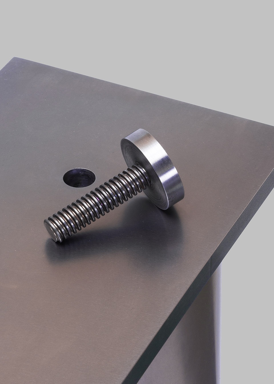 极简钢材桌子 RC03丨Johan Viladrich-15