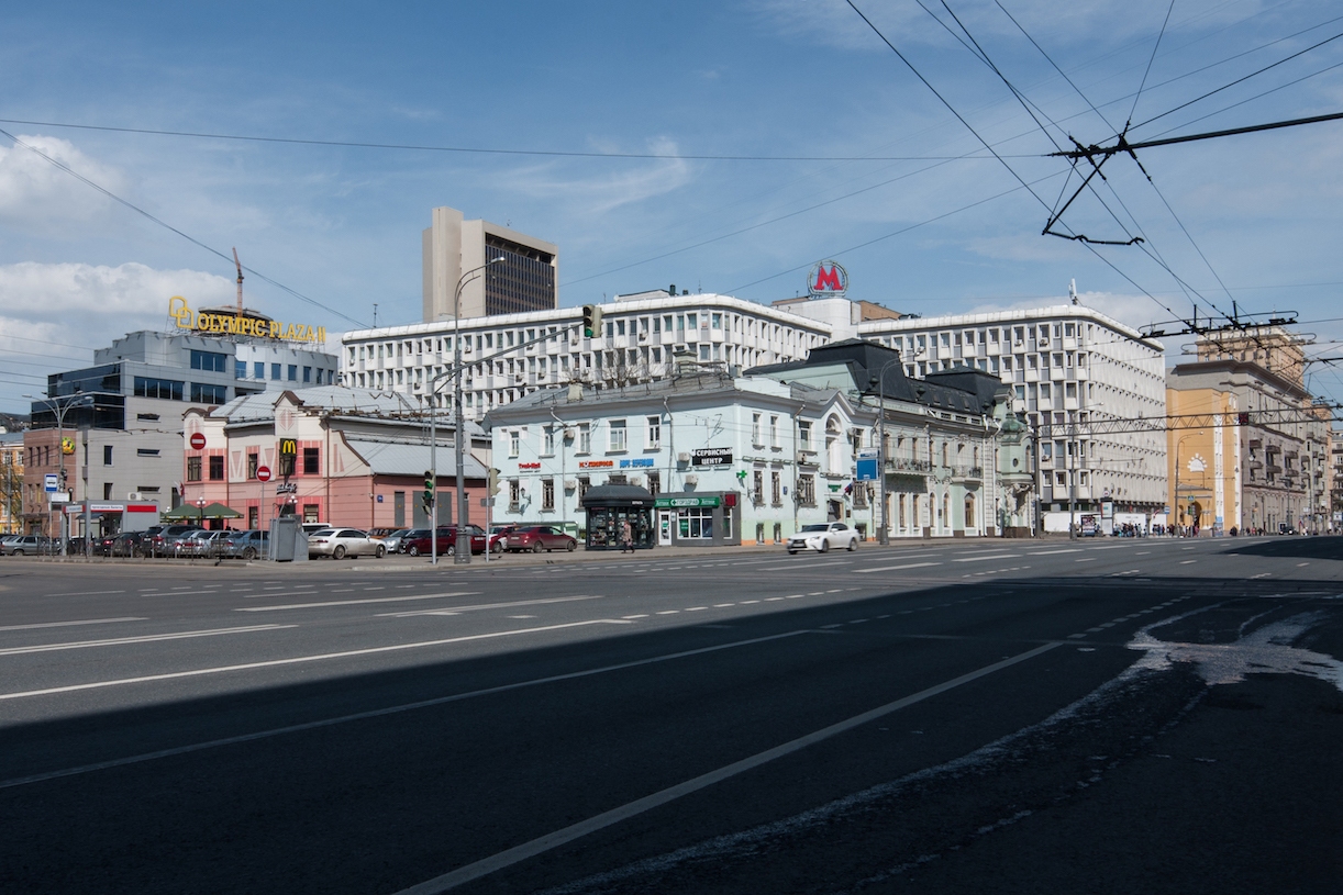设计师打造复古风格餐厅，重现 80 年代回忆-16
