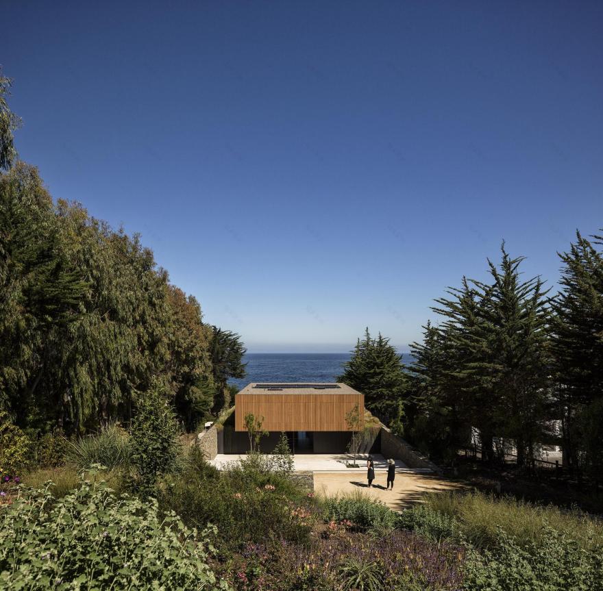 智利罗卡斯别墅 | 石头盒子中的宁静海景-15