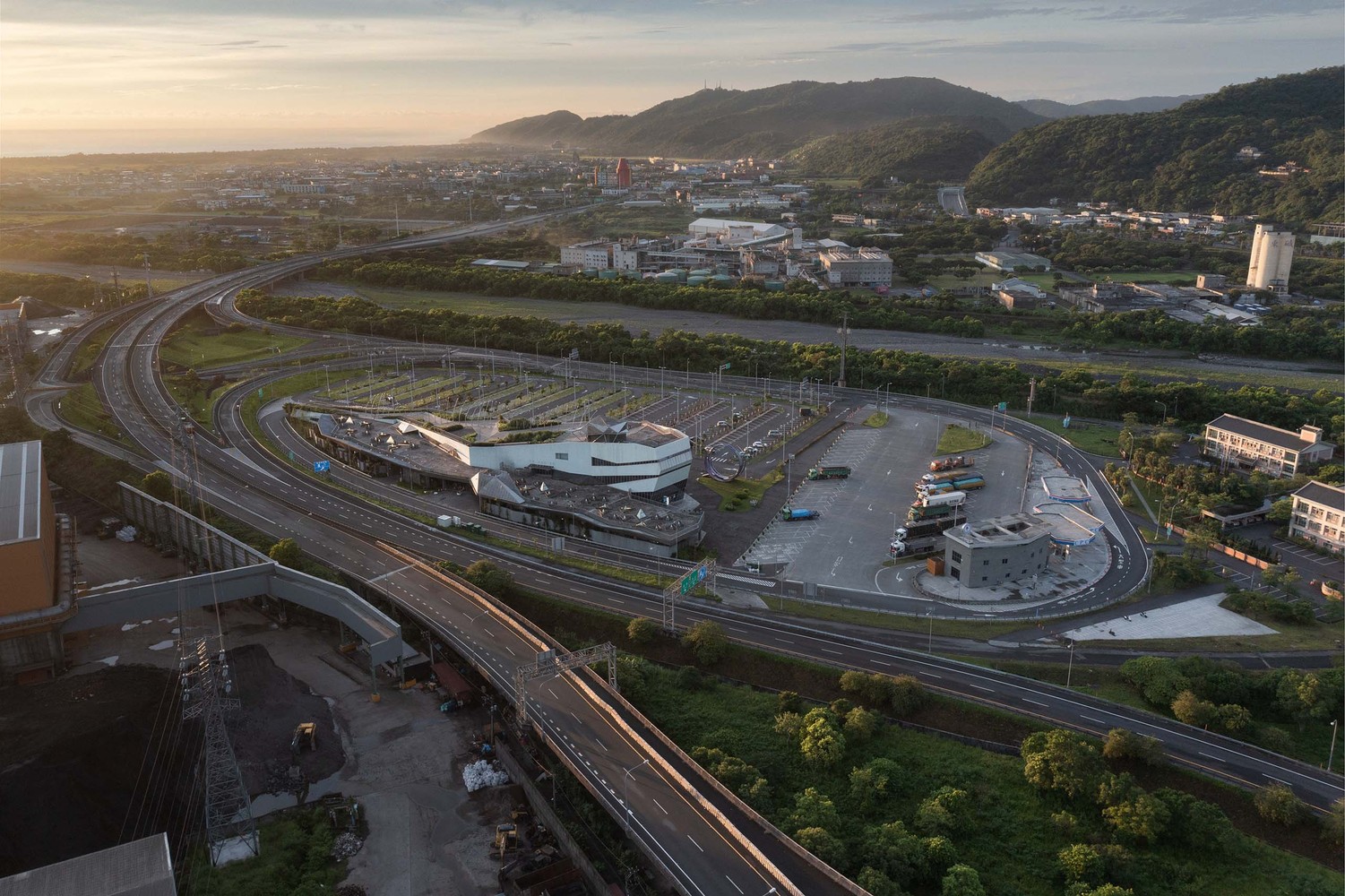 宜兰苏澳高速公路休息区及服务区丨翁祖模建筑师事务所-12