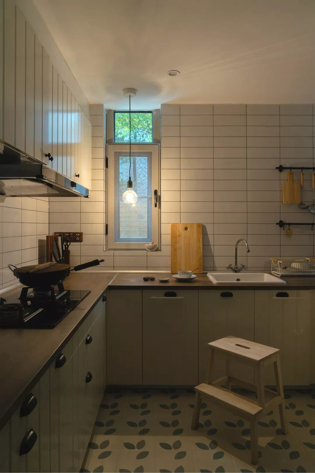 成都 72㎡度假风住宅 | 原木元素与低饱和度色彩的完美结合-35