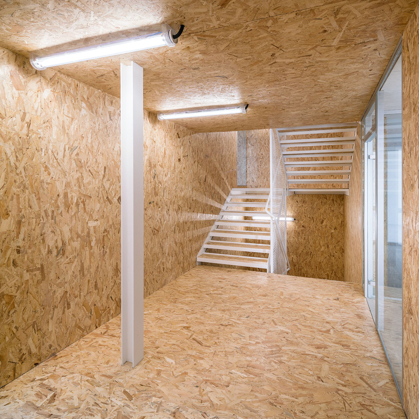 arenas basabe palacios |   BOX IN THE BOX-14