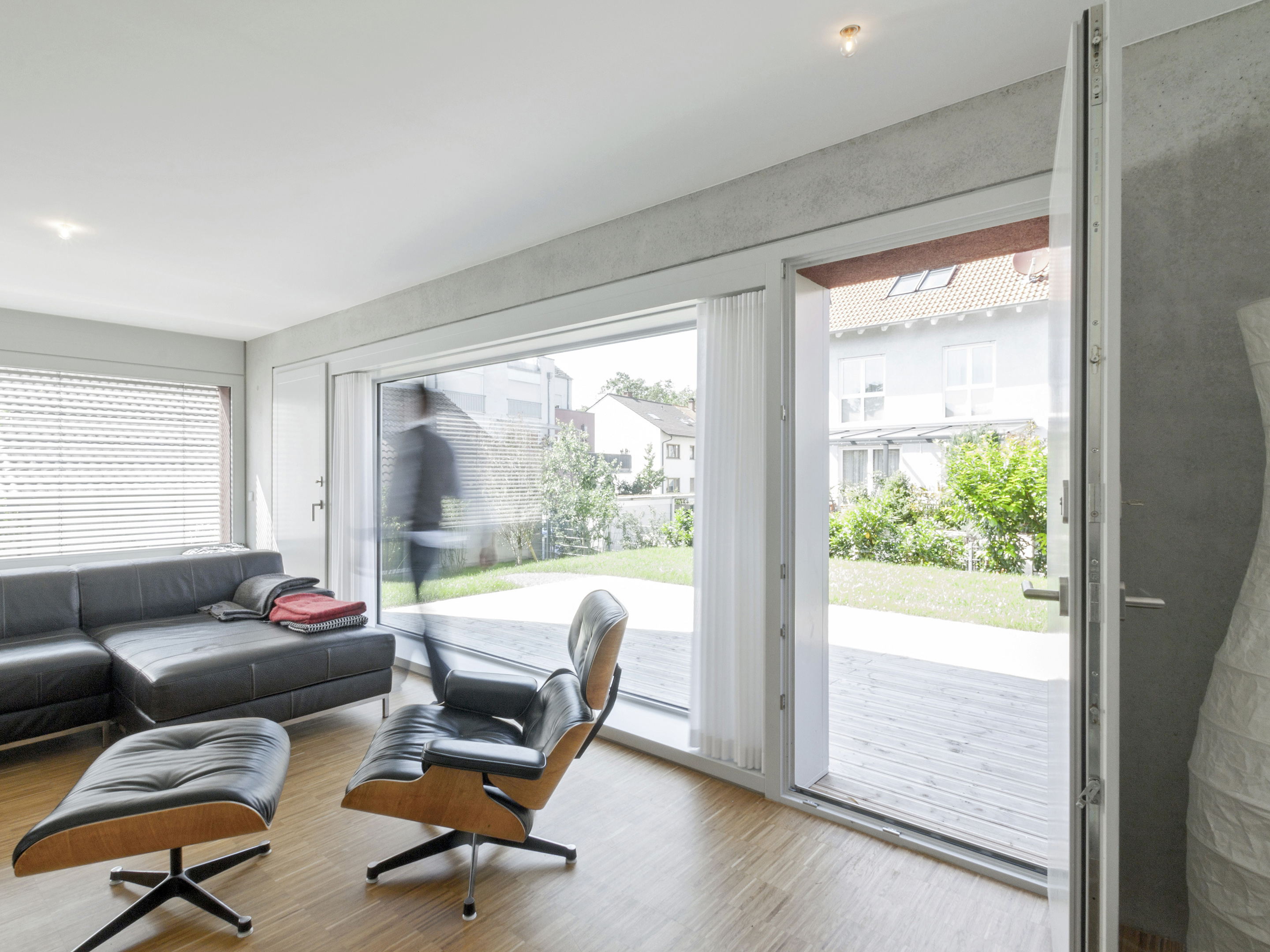 德国五彩斑斓小镇中的红色诗意住宅-35