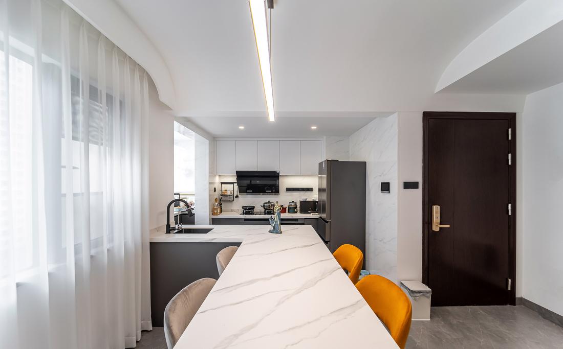 原木色现代简约风家居空间设计-14