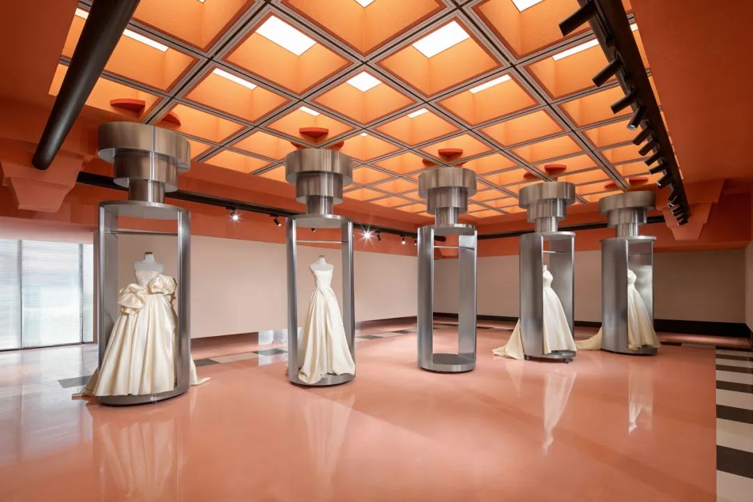 唯惜 LE'PRECIOUS 婚纱郑州双店丨中国郑州丨SALONE DEL SALON|得德设计-57