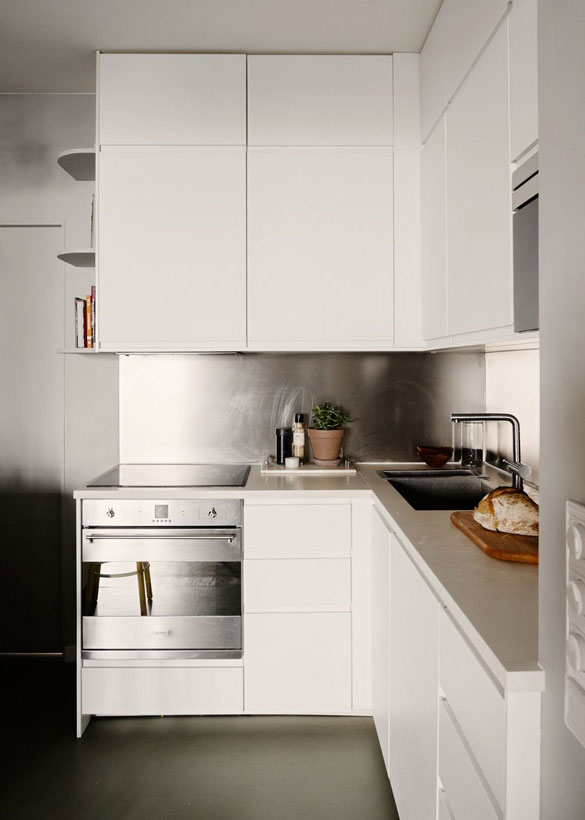 瑞典风格公寓 | 色彩碰撞的宁静空间-13