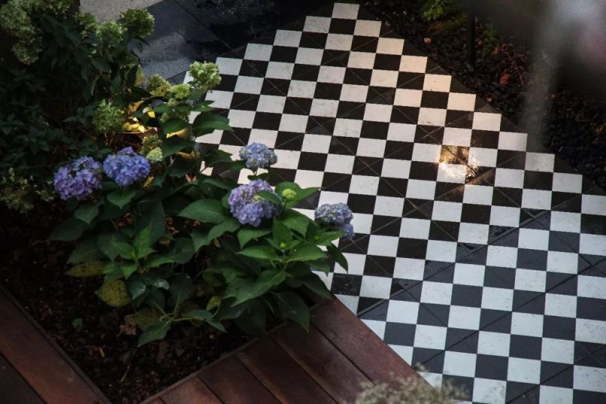 "黑白"庭院的淡雅艺术-32