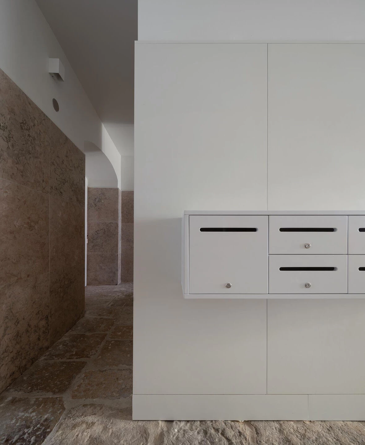 窗户的丨葡萄牙里斯本丨ATELIER CENTRAL Arquitectos-7