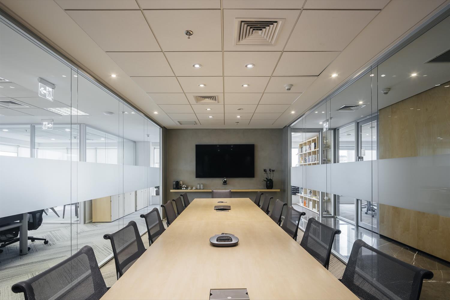 巴西 SP 企业办公室设计 | 现代、简约、环保-3