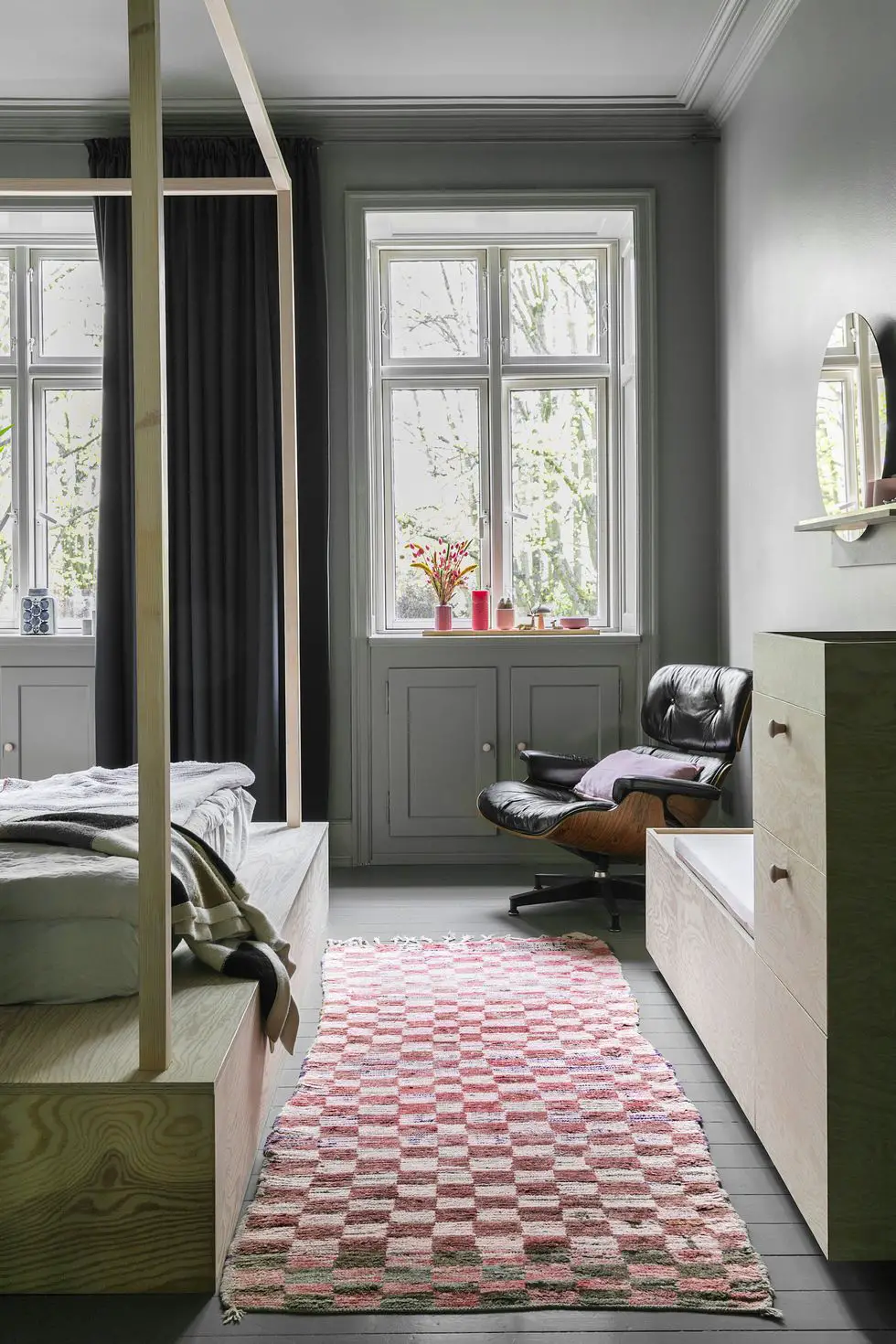 色彩斑斓的 30 年代建筑内的定制家居设计-12