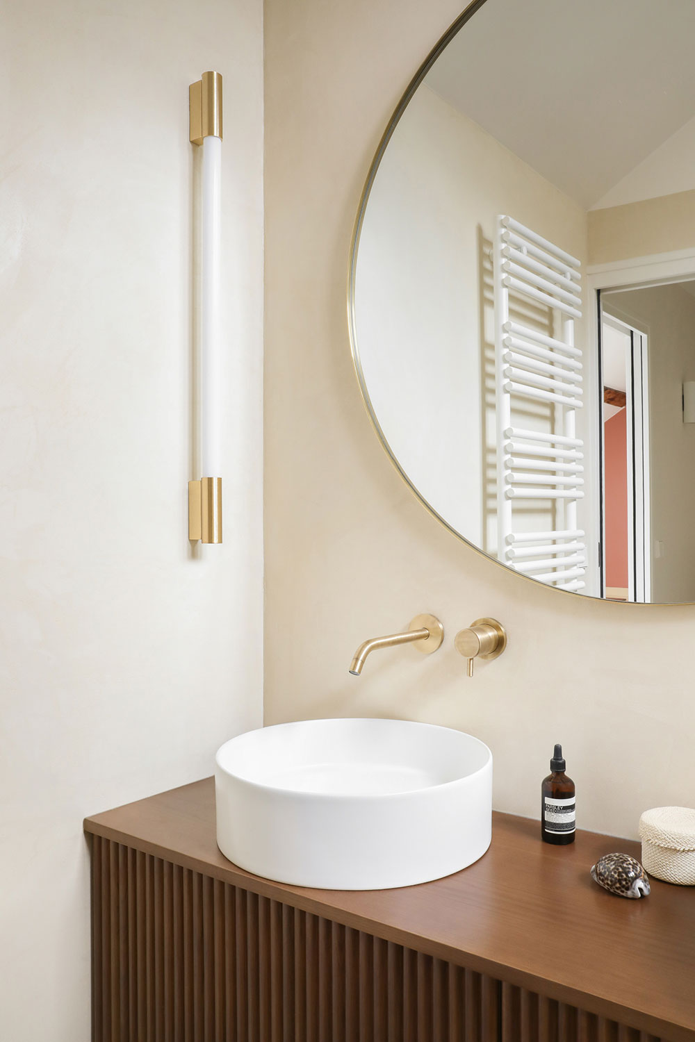 巴黎 70 年代木工车间变身明亮现代公寓-14