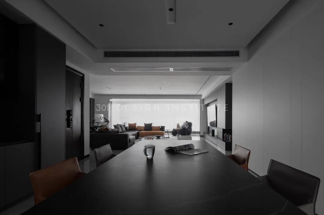 极简黑的魅力 · 广州番禺区的冷静之家丨中国广州丨301 设计研究所-19