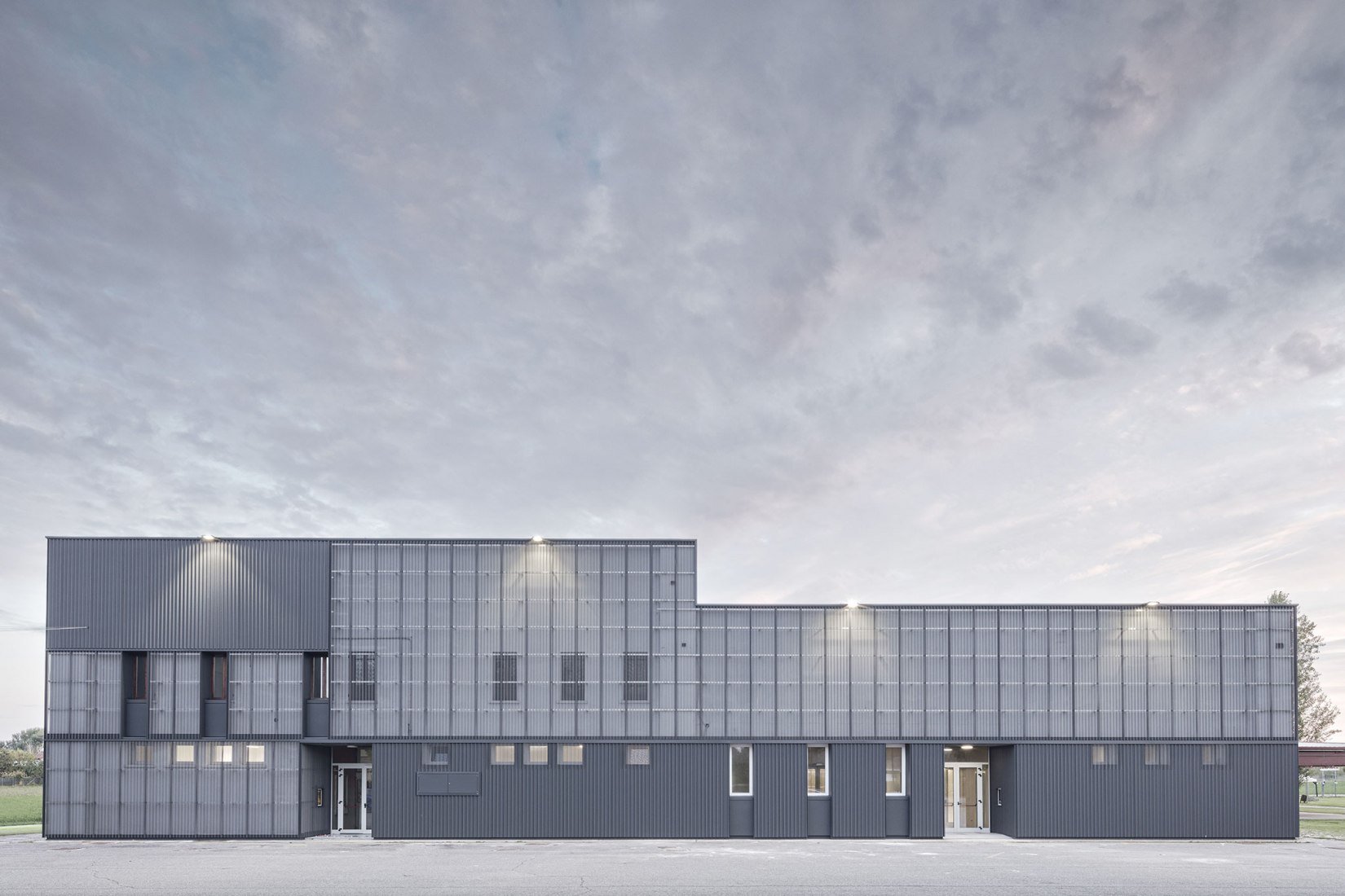 Luzzara保龄球俱乐部改造及多功能厅新建丨意大利-7