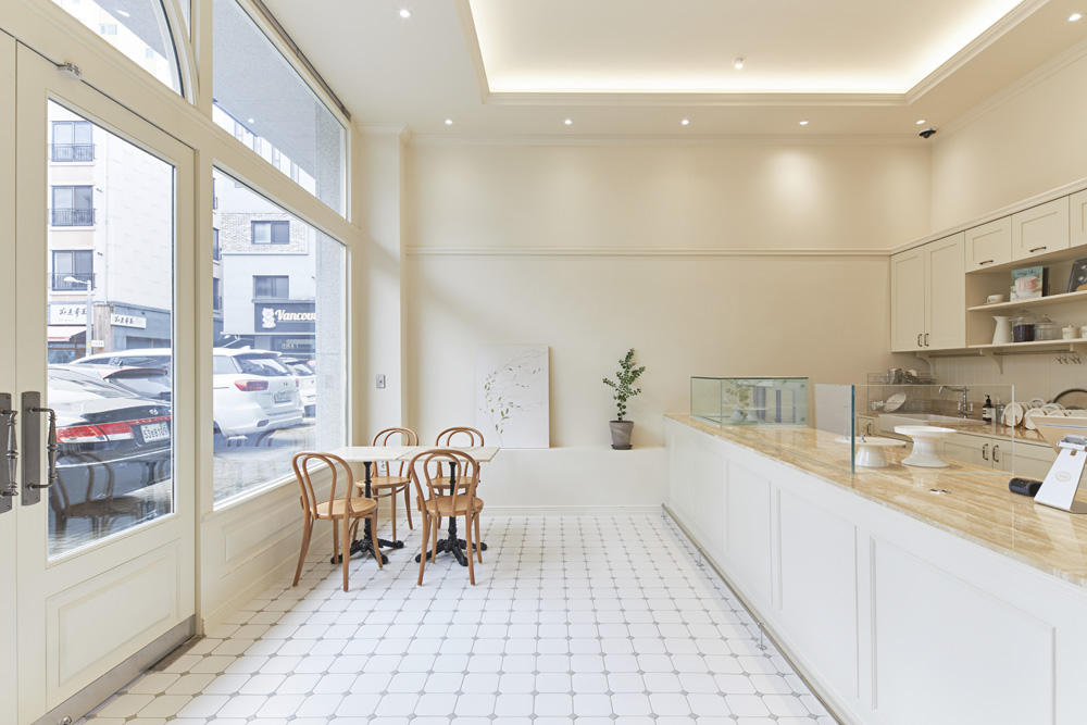 23 平米温馨金浦咖啡馆，白色木调打造舒适空间-8