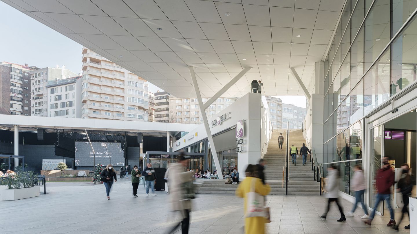 Vigo-Urzaiz AVE Railway Station Retail & leisure Vigo · Spain | L35 Arquitectos-22