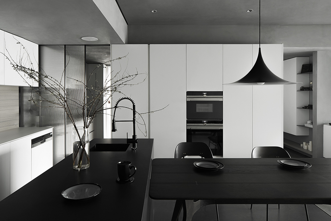 行走的墨线 · 极简黑白的至简之家丨中国重庆丨SIM 简线建筑,森也空间设计-12