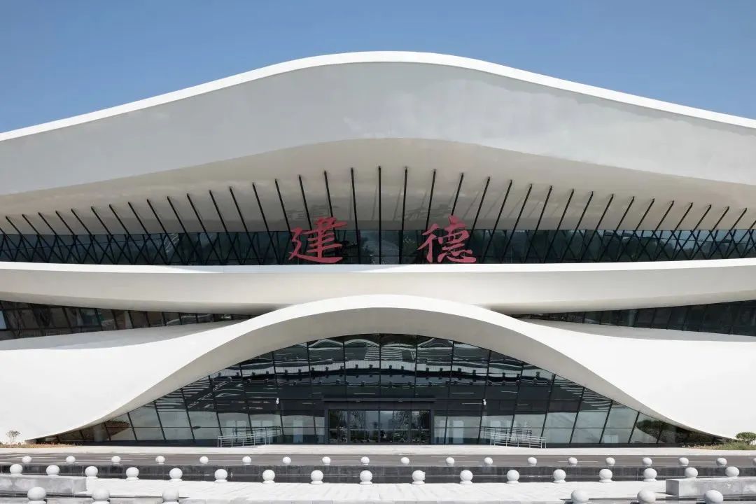 建德航空小镇千岛湖通用航站楼丨中国杭州丨上海境澜建筑设计有限公司,上海同设建筑设计院有限公司-24