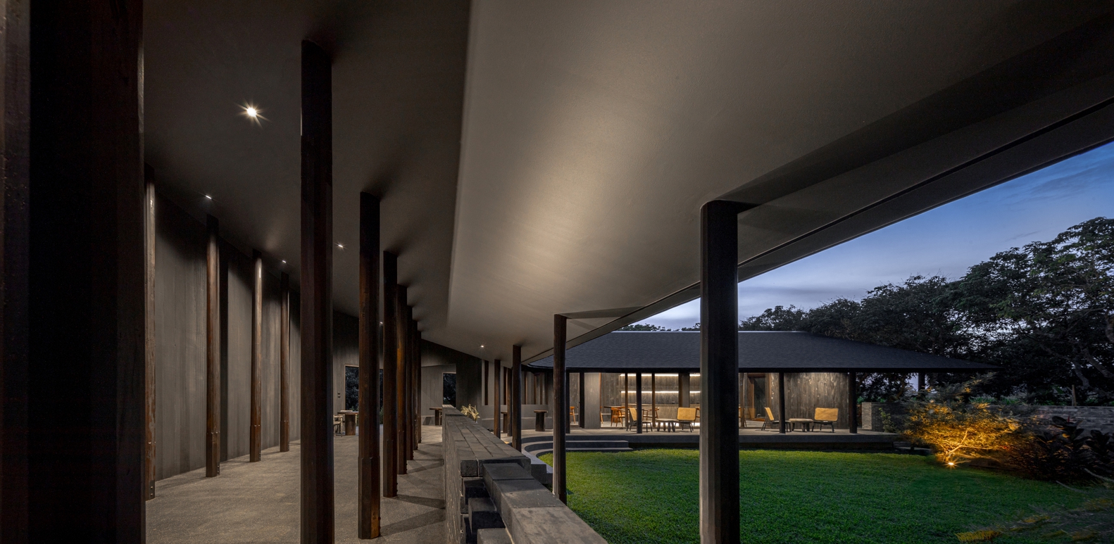 小花园里的玛达咖啡馆丨BodinChapa Architects-15