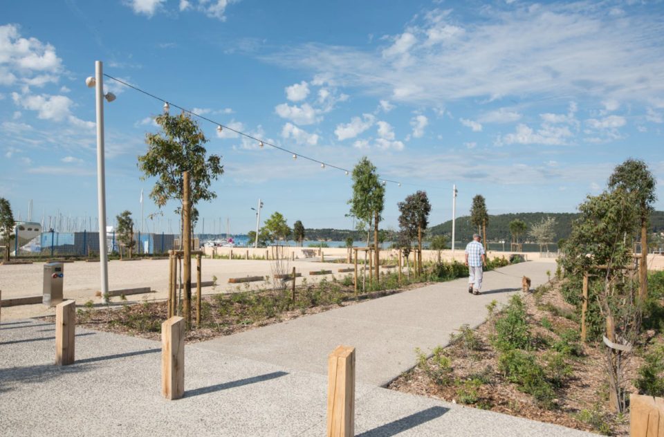 圣沙马（Saint  Chamas）河岸改造项目丨法国丨Atelier Marion Talagrand等多家机构-7