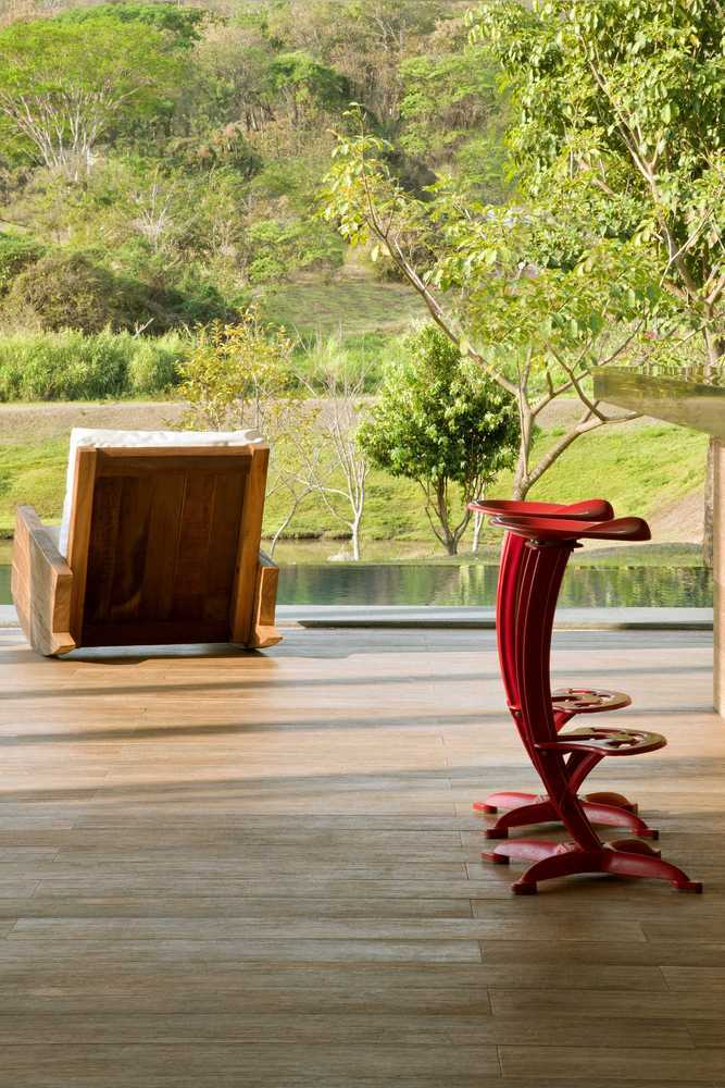 巴西山谷中的创意牛房(Casa do Boi)-47