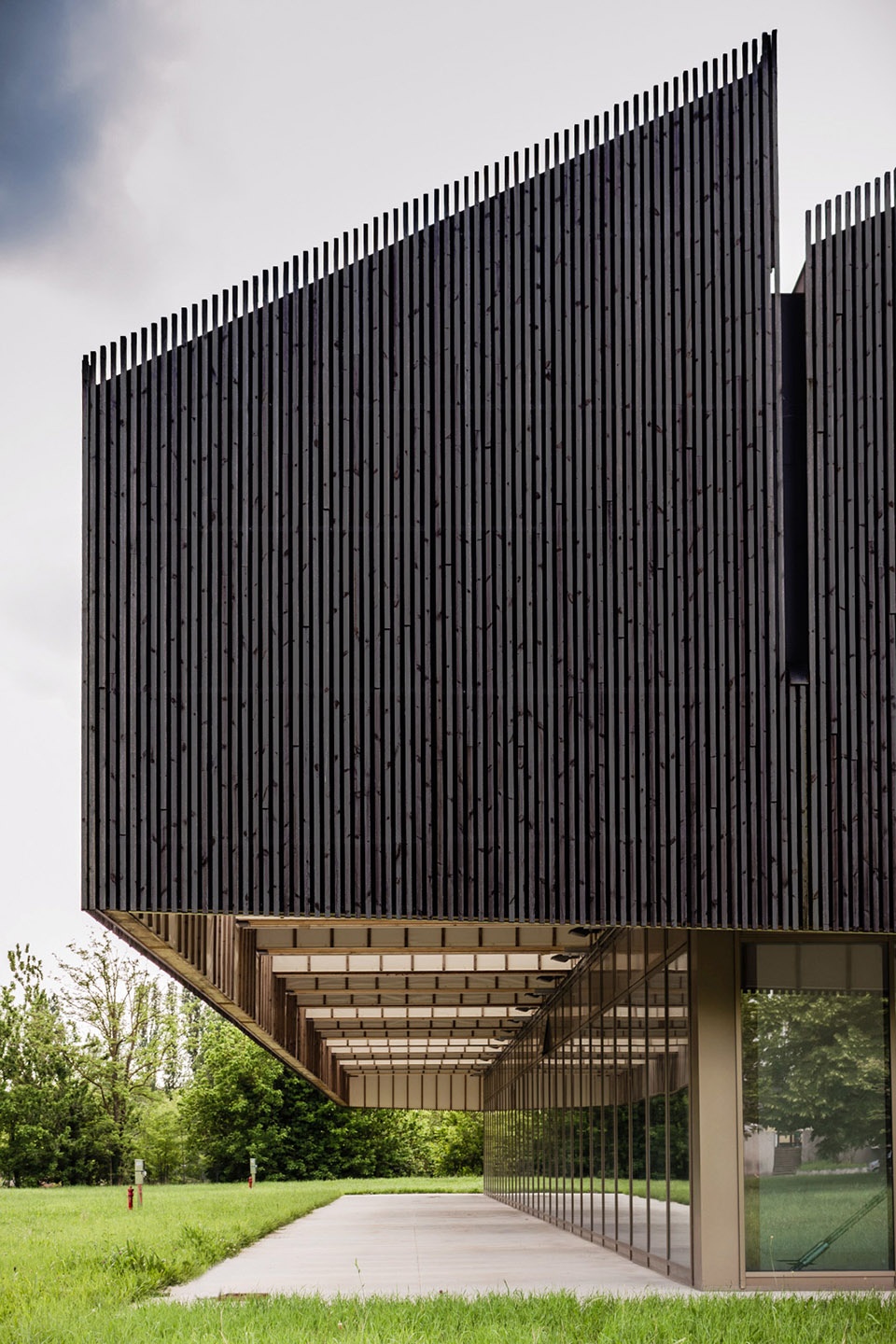 艾米利亚罗马涅大区环境能源局 · 可持续公共建筑的典范-23