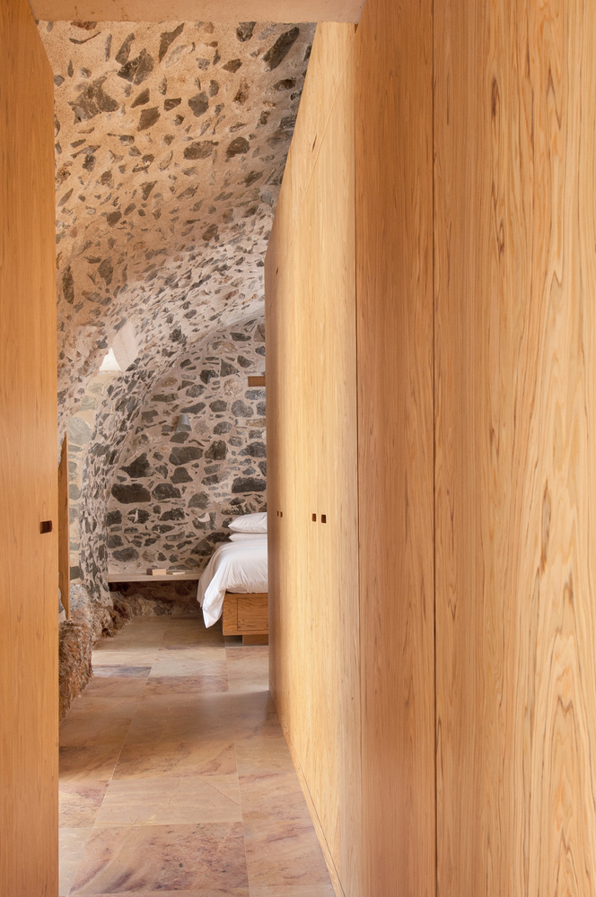 希腊 Kardamili 海滨历史建筑的现代重生丨Etsi Architects-51