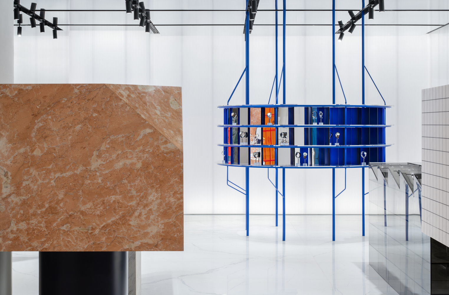 MOMIC Watch Assembly Store by Atelier TAO+C-15