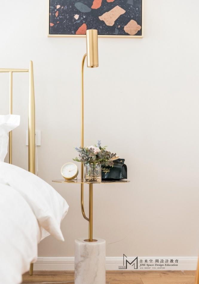 北欧风“原木”生活,不规则设计打造温馨空间-23