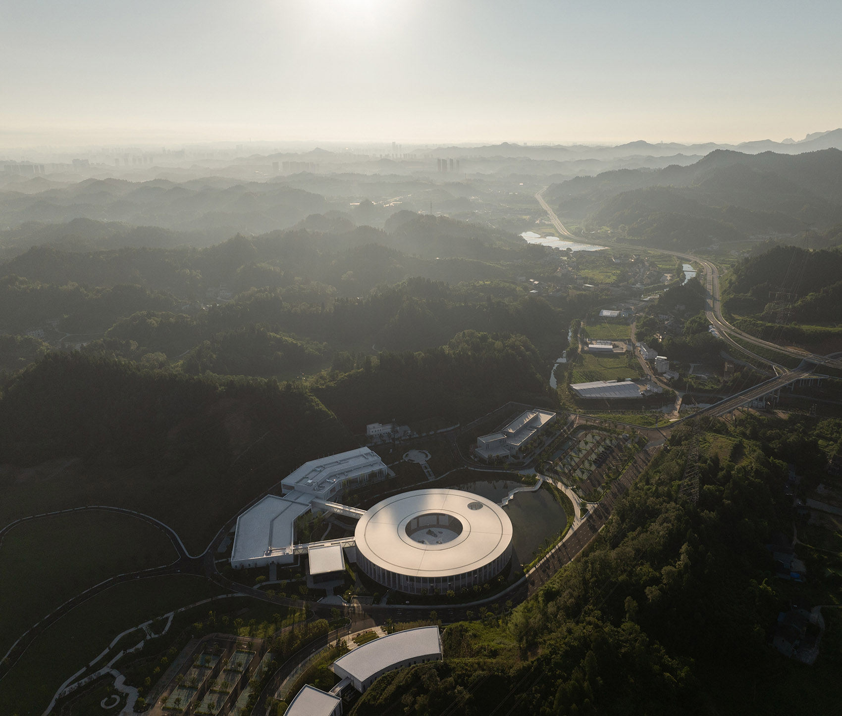 宜昌生命公园“永生堂”丨中国宜昌丨中南建筑设计院股份有限公司-4