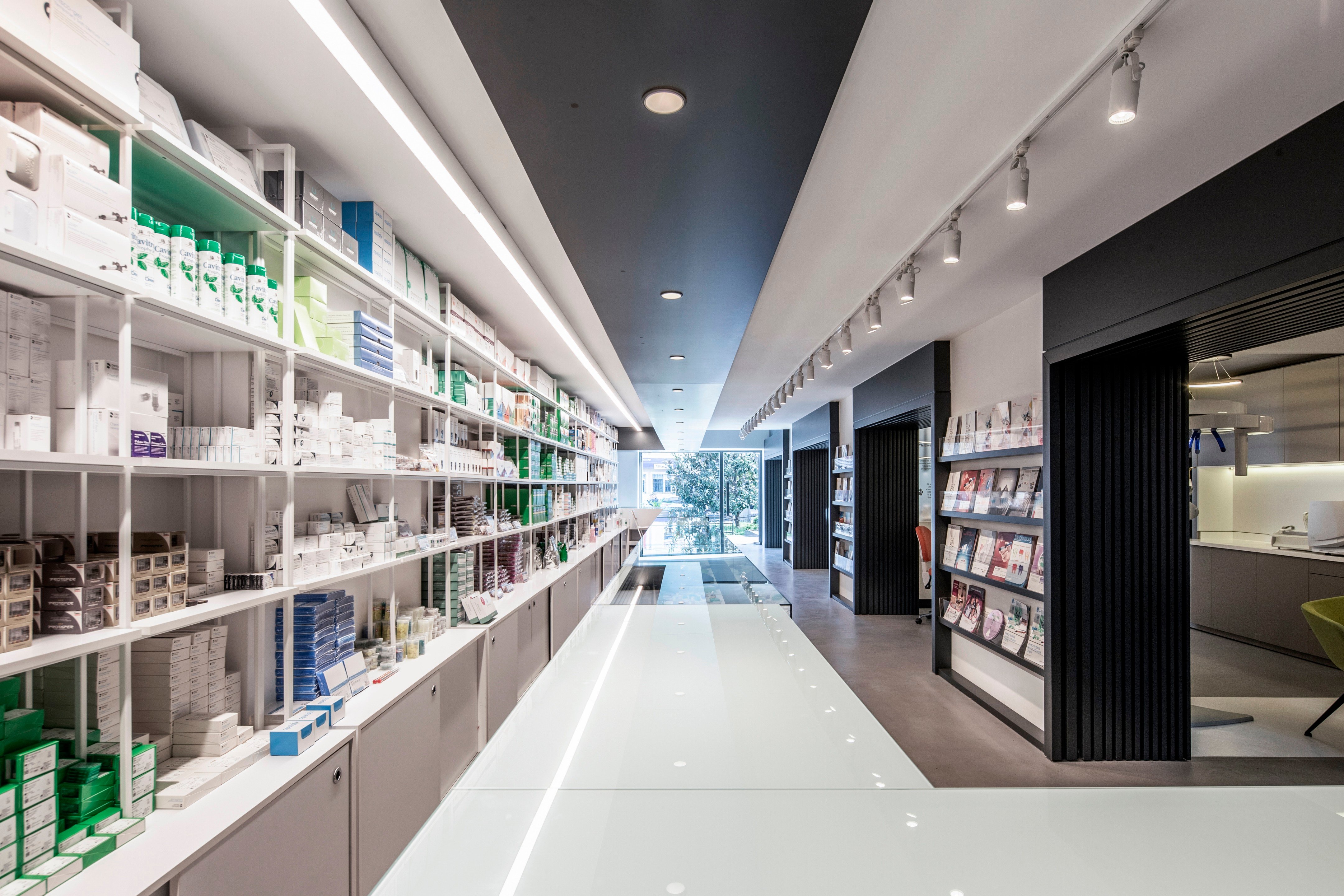 恰帕牙科展厅和商店-39