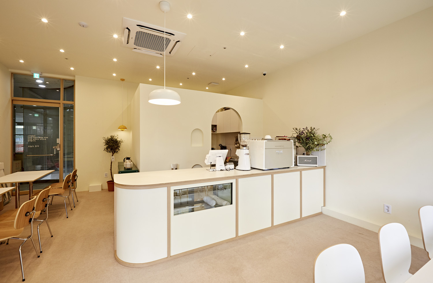 微笑餐厅 | 现代简约风格的完美应用-6