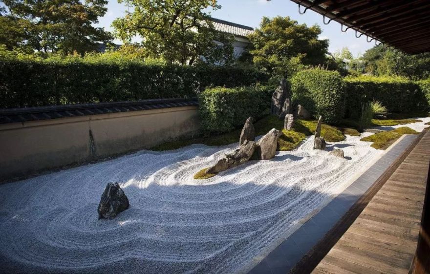 大海波浪元素融入景观设计,打造夏日清凉空间-39