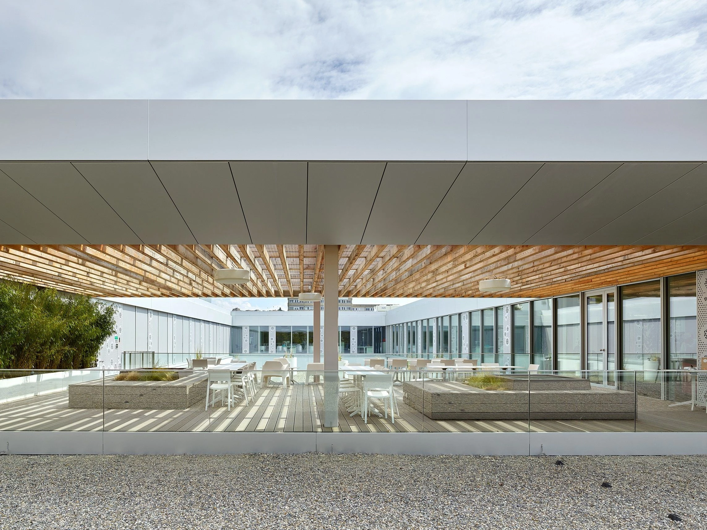 瑞士罗曼德彩票办公空间-10