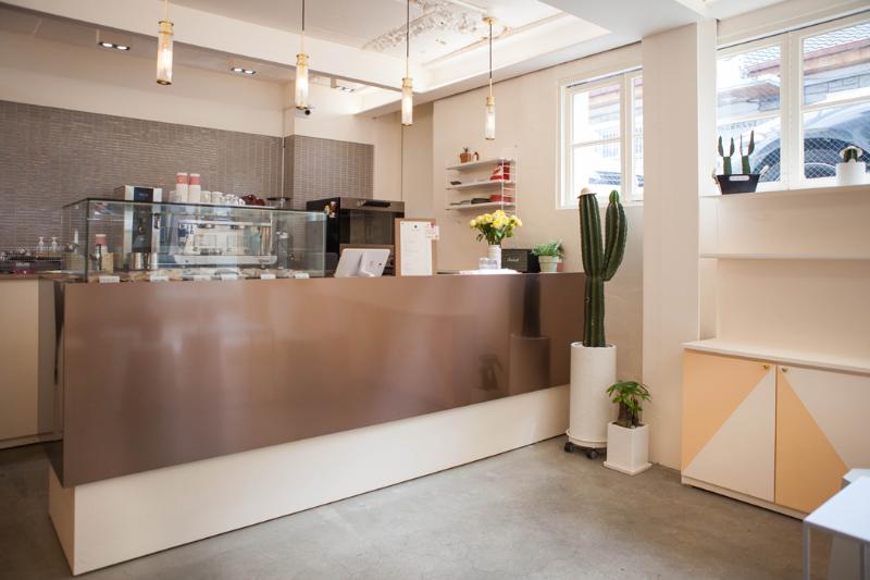 首尔 10 坪亲子可爱甜品咖啡厅设计-5